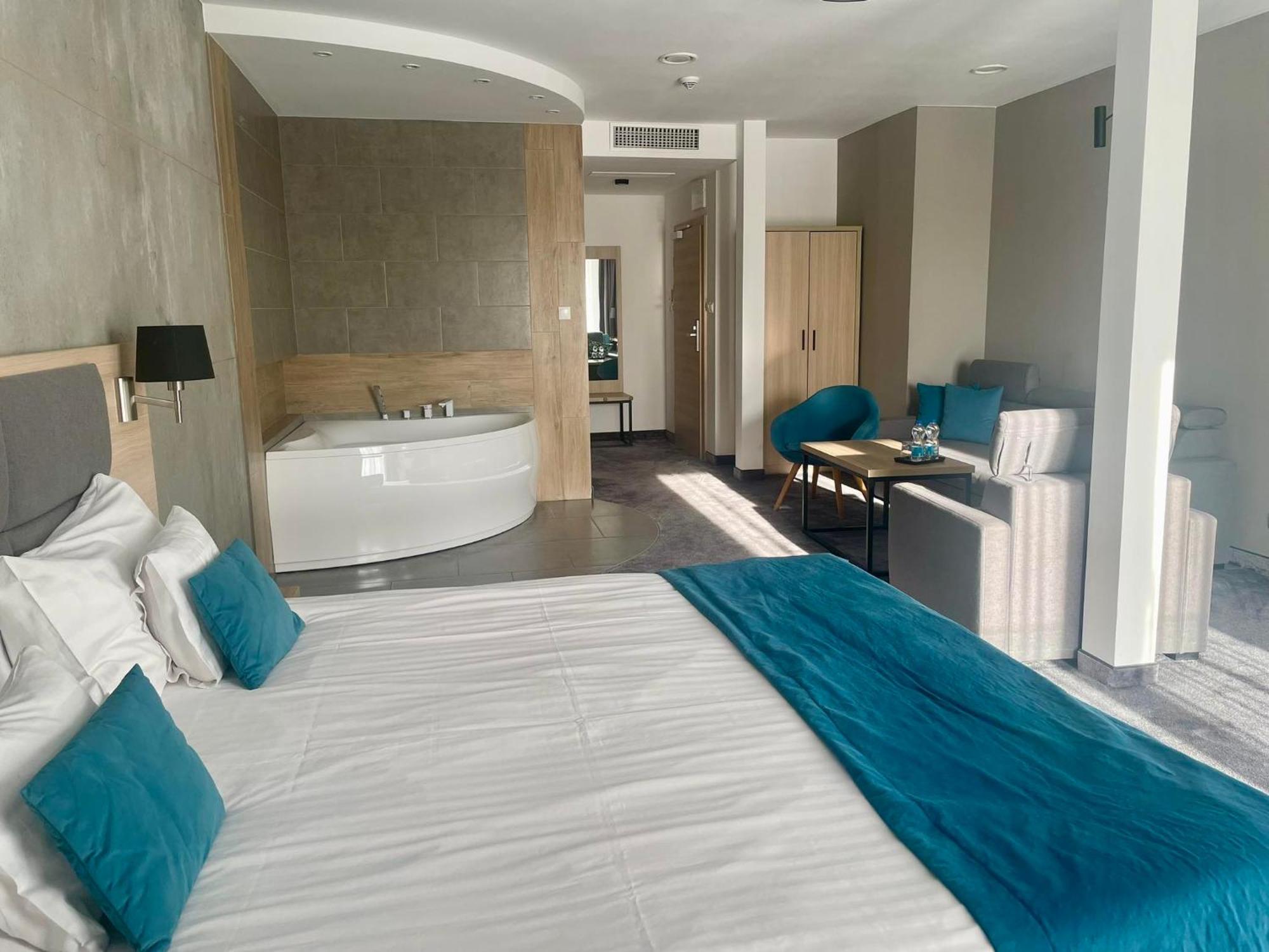 Hotel Czarny Staw Aleksandrów Łódzki Exteriér fotografie