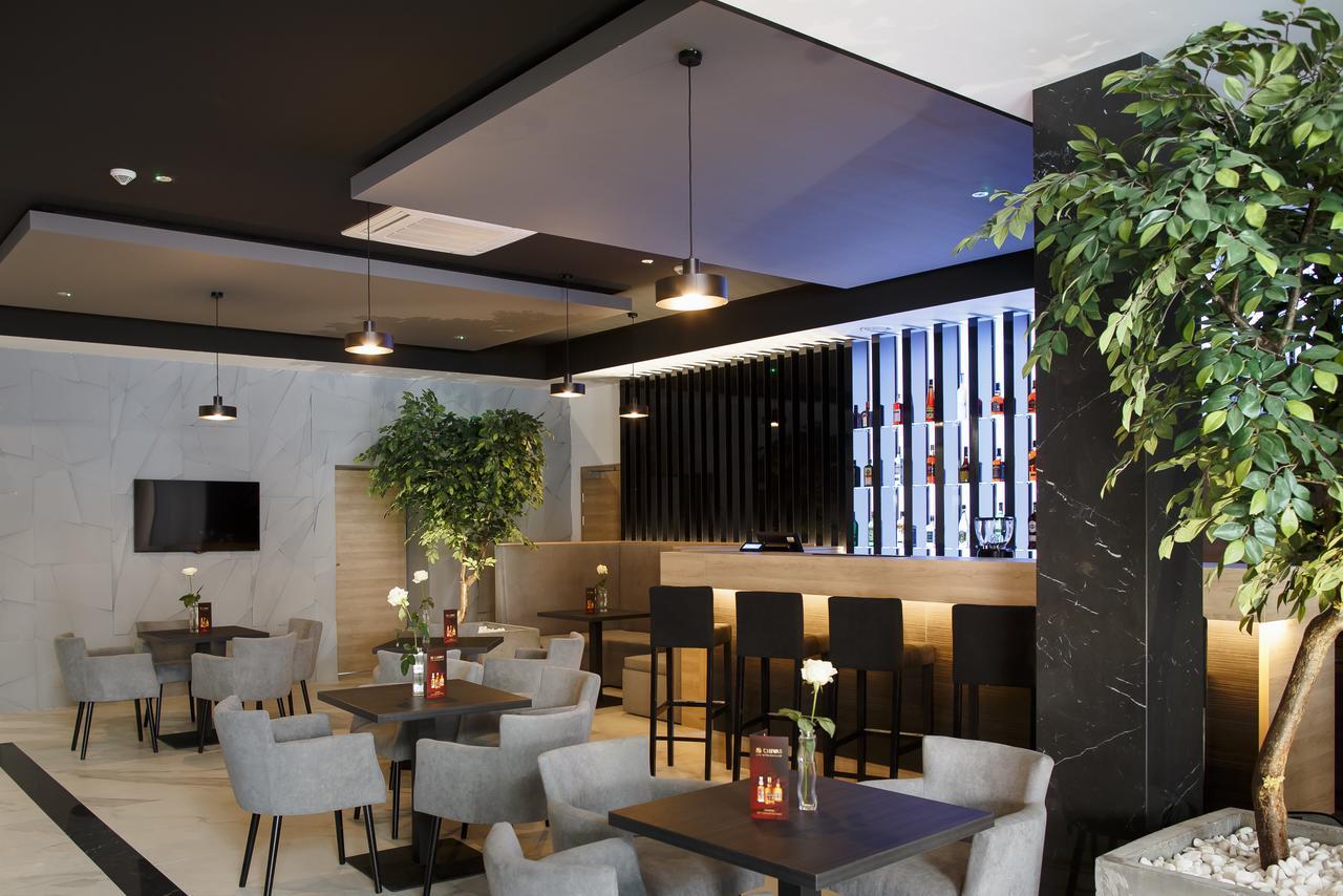 Hotel Czarny Staw Aleksandrów Łódzki Exteriér fotografie