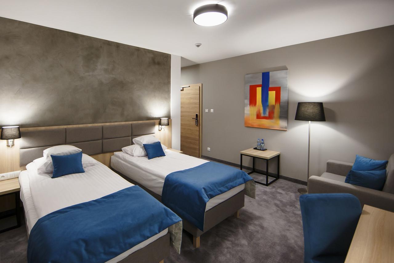 Hotel Czarny Staw Aleksandrów Łódzki Exteriér fotografie