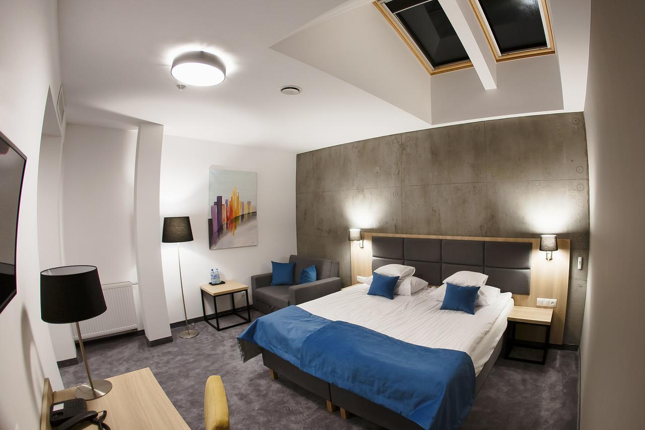 Hotel Czarny Staw Aleksandrów Łódzki Exteriér fotografie
